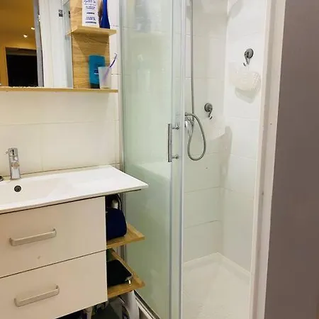 Adorable Bedroom - Renovated Appartement Amiens